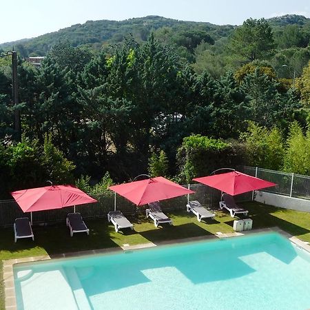 Hotel Restaurant Le Colombier Remoulins Ngoại thất bức ảnh