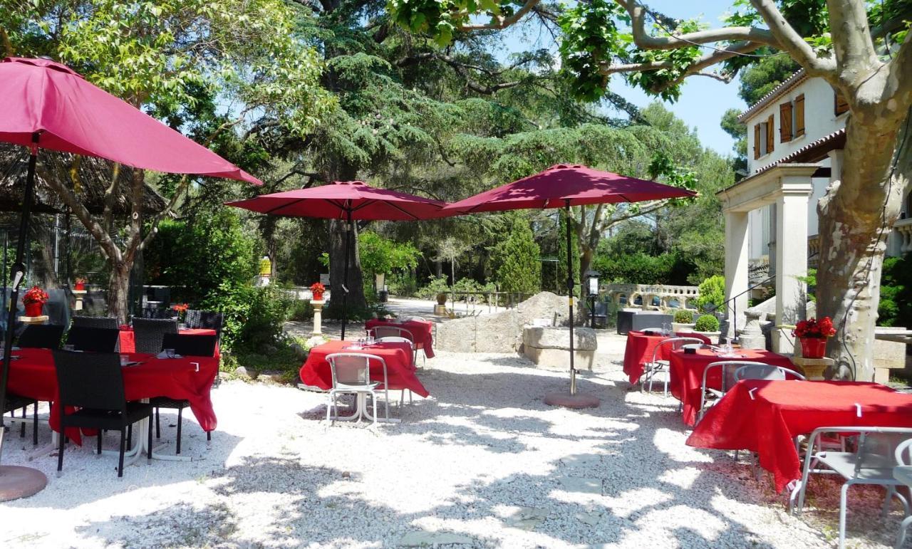 Hotel Restaurant Le Colombier Remoulins Ngoại thất bức ảnh
