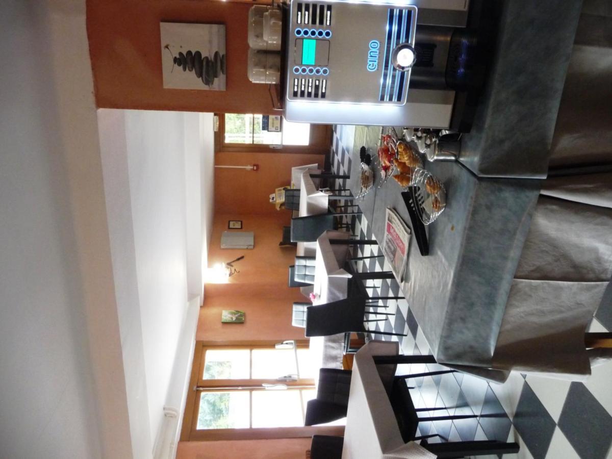 Hotel Restaurant Le Colombier Remoulins Ngoại thất bức ảnh