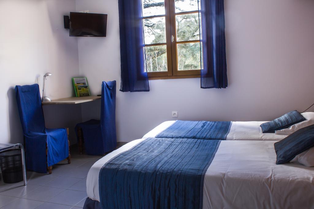 Hotel Restaurant Le Colombier Remoulins Ngoại thất bức ảnh