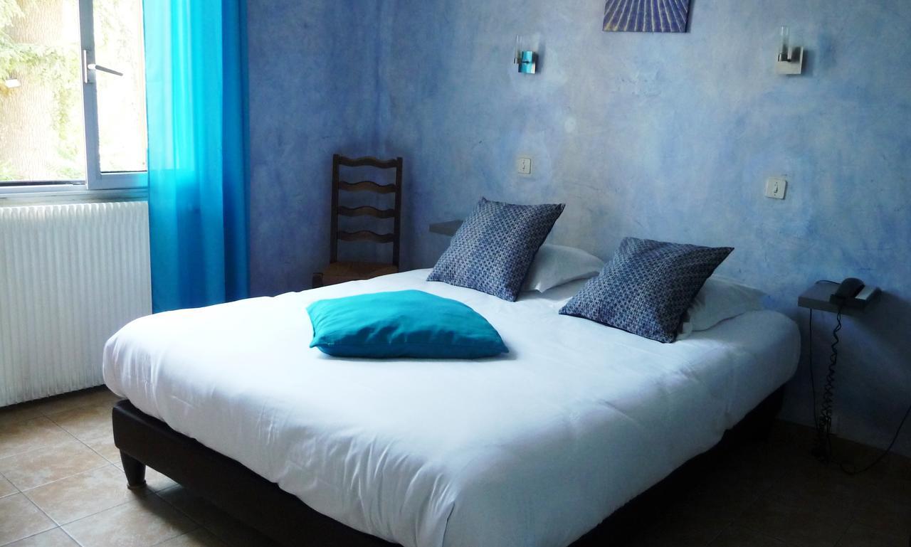 Hotel Restaurant Le Colombier Remoulins Ngoại thất bức ảnh